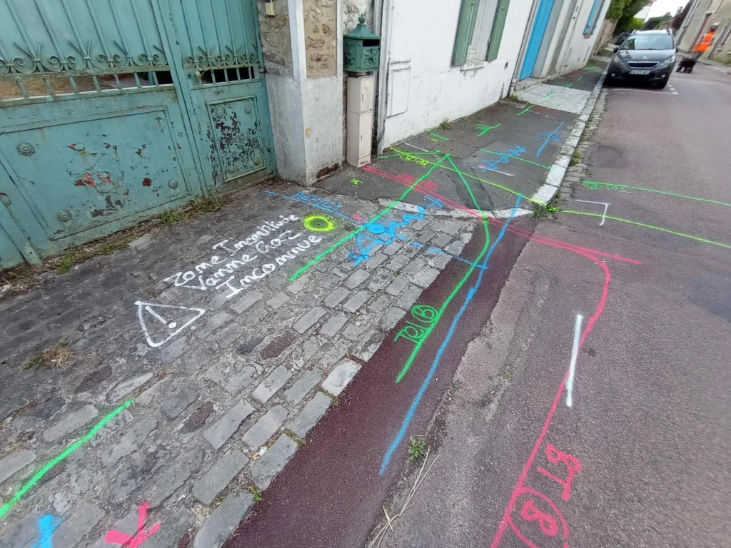Chantier de marquage-piquetage selon réglementation en Île-de-France